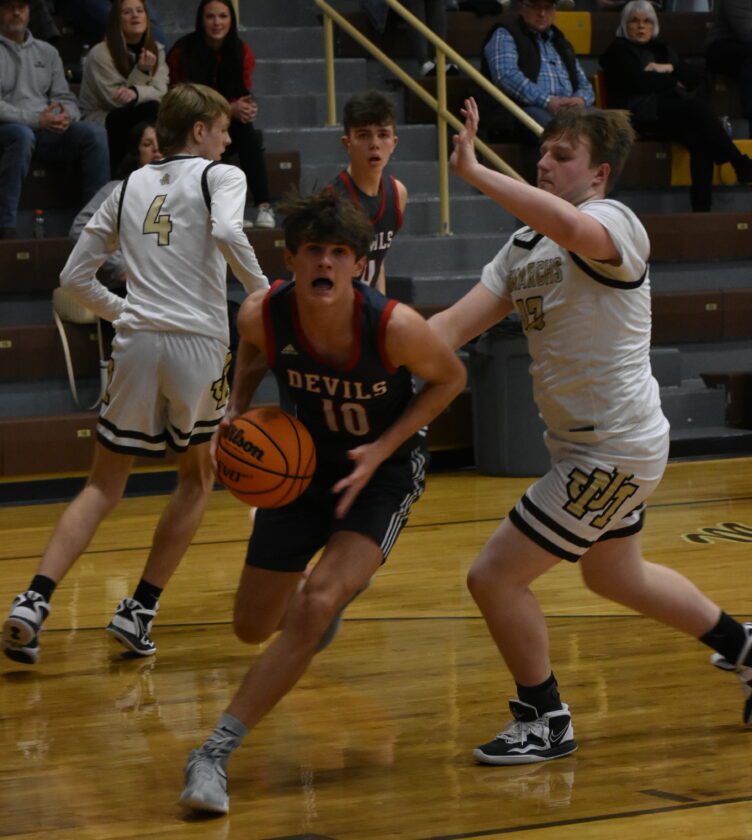 Strong fourth lifts John Marshall past St. Clairsville News, Sports